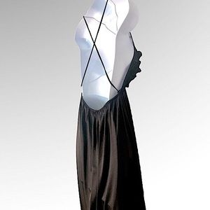 *MUST BUNDLE FOR 5+ ITEMS*VTG 70s BLACK BACKLESS GOWN A-LINE EMPIRE RUFFLES SZ P